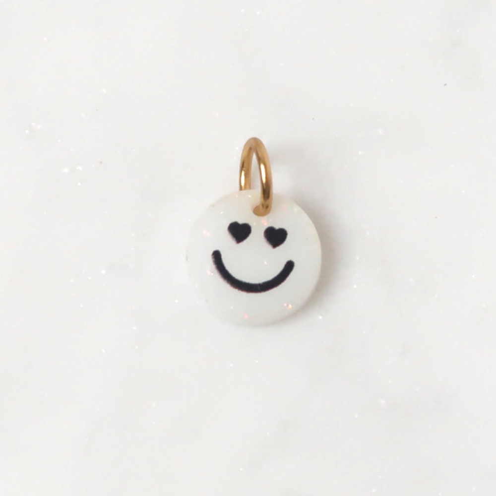 LOVEissue_signaturecharms_resin_smiley
